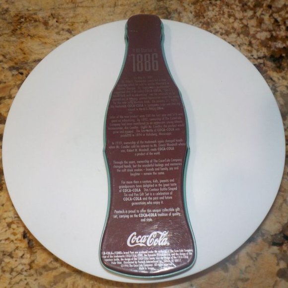 Vintage 1996 Coca Cola 3D bottle shape tin by Pentech - Picture 2 of 6